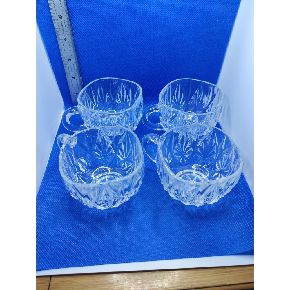 4 Beautiful Tea or Punch Cups